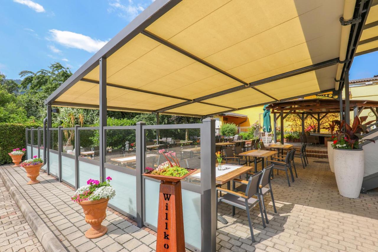Hotel Freiensteinerhof Superior Sankt Peter-Freienstein Bagian luar foto