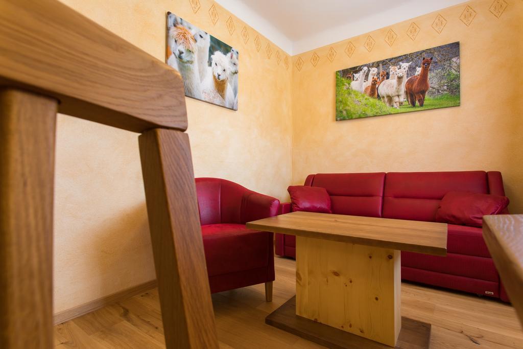 Hotel Freiensteinerhof Superior Sankt Peter-Freienstein Bagian luar foto